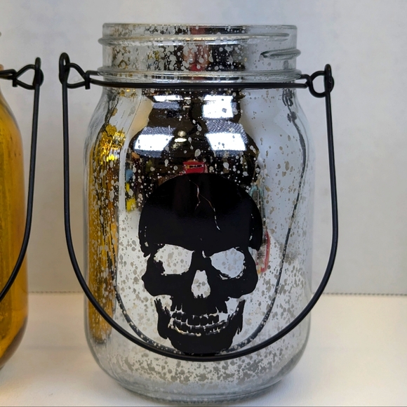 🎃 Skull Decorated Mason Jars Painted Gold & Silver with Rotating Handles Empty - Picture 3 of 5